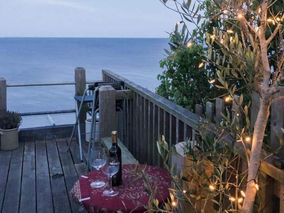 Lyme Clifftop Hideaway Lyme Regis Exteriér fotografie